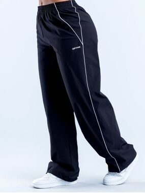 Signature track pant